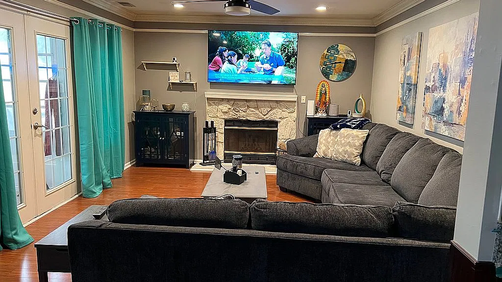 Property main image