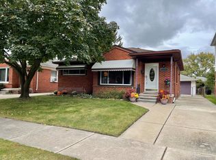 8029 Riverdale St, Dearborn Heights, MI 48127