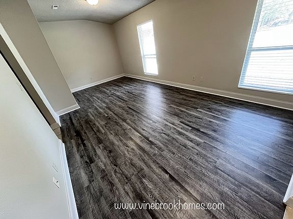 2nd image of 110 Aleron Ct