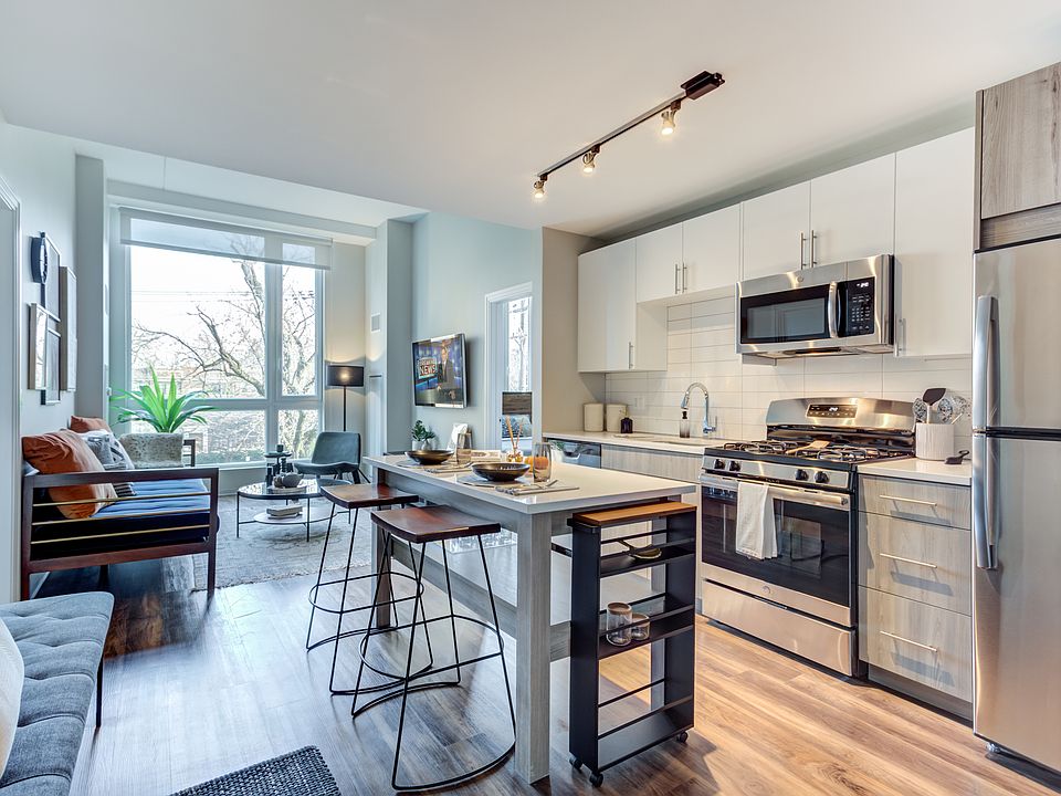 1st image of 811 Emerson St #803