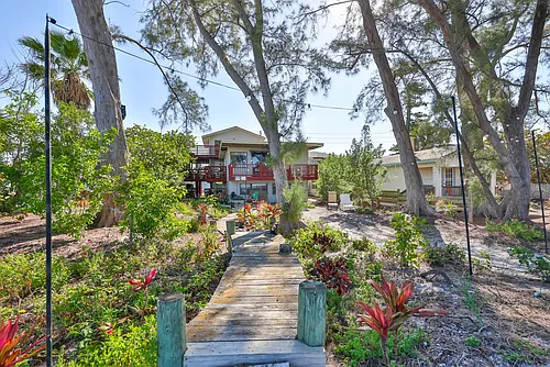 10220 Gulf Blvd #1 Photo 1
