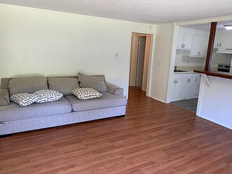 14 White Oak Rd #14A — Photo 2