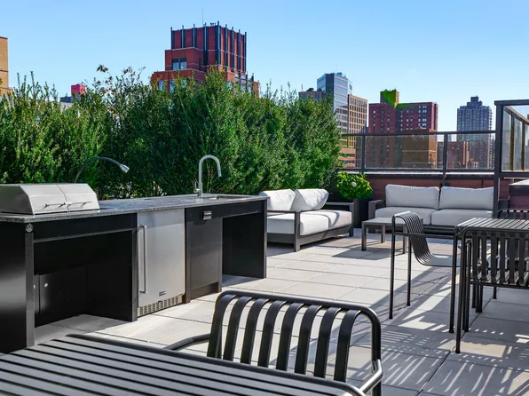 175 East 96th Street image 16 of 27