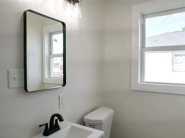 880 Avenue G — Photo 2