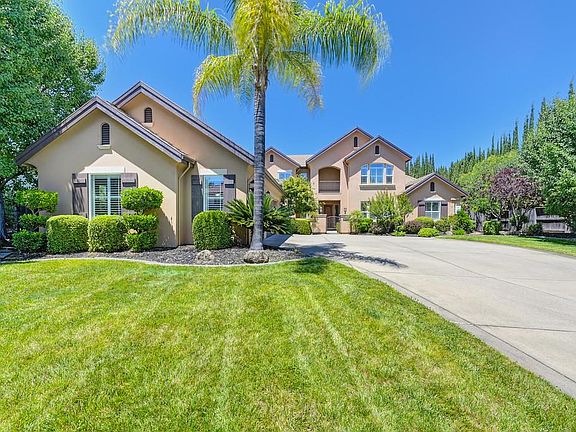 2nd image of 8230 Birch Meadow Ct