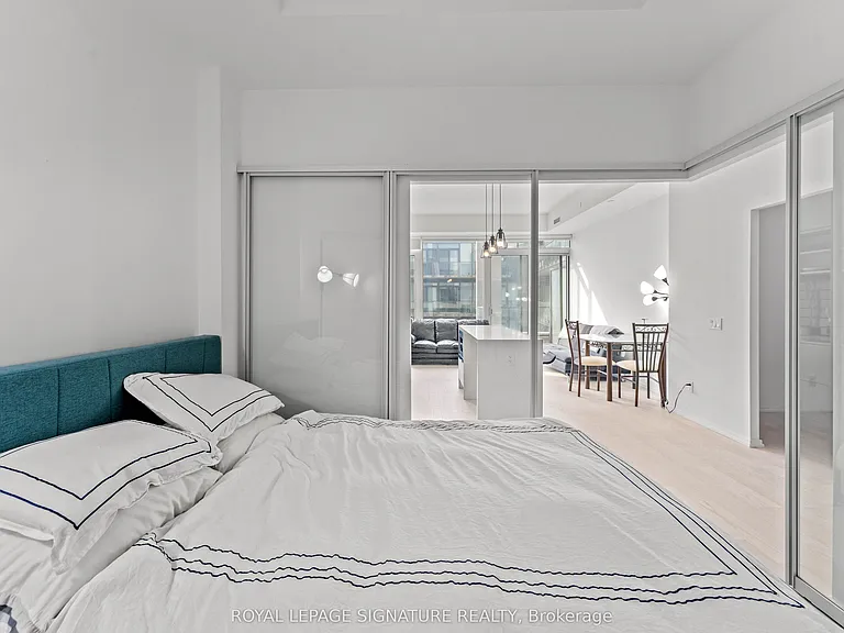 5 Soudan Ave #1629 — Photo 31