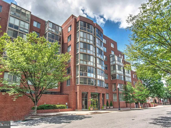 1050 N Taylor St #1-201, Arlington, VA 22201