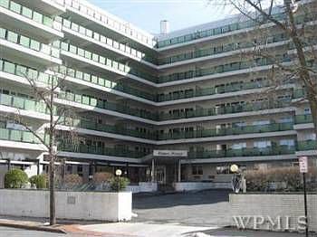 1st image of 300 Martine Ave Ste 2L
