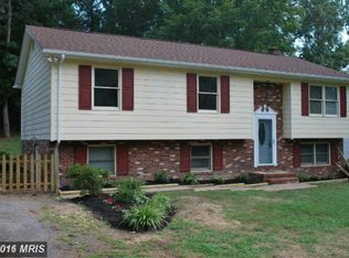 204 Breezewood Dr, Fredericksburg, VA 22407