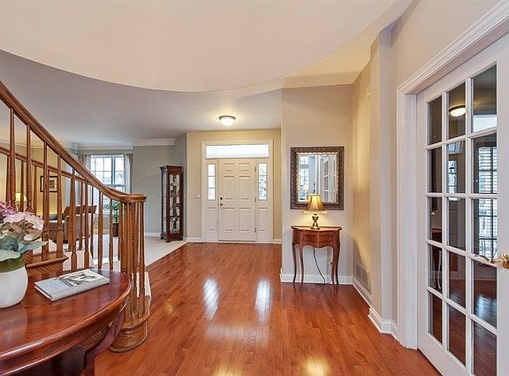 2nd image of 1638 Constitution Dr