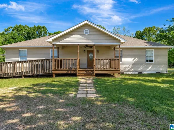 1373 Rock Creek Rd, Bessemer, AL 35023