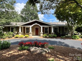 25 Brookwood Rd, Asheville, NC 28804