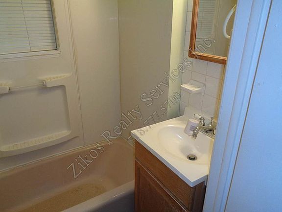 5th image of 2248 41st St #1