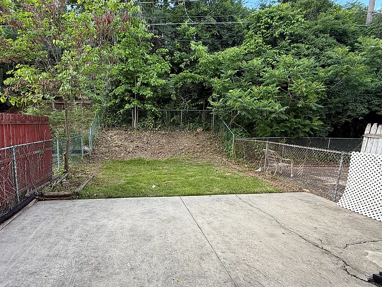 2603 Eisenhower Ct — Photo 9