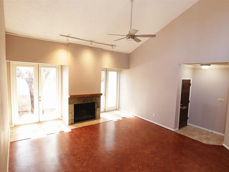 2602 Rice Blvd — Photo 3