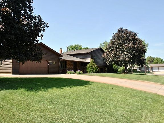 2nd image of 6034 19th St N