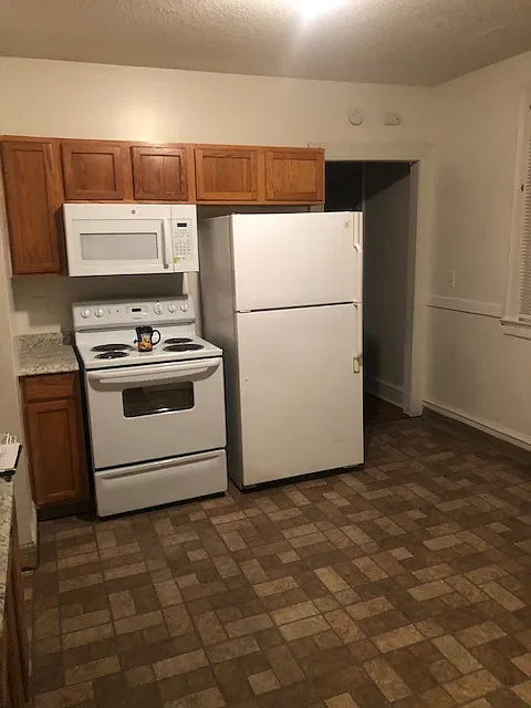 3 bed, 1300 sqft, $1,800 — Photo 4