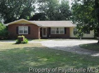 1071 Strickland Bridge Rd, Fayetteville, NC 28304