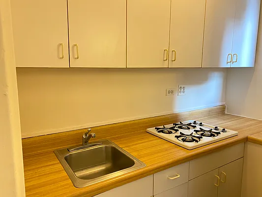 Sold by Voro, LLC | media 5