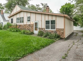 1315 Lotus Dr, Round Lake Beach, IL 60073