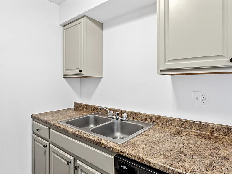 Grand Vision Apartments at Kirkwood — Photo 7