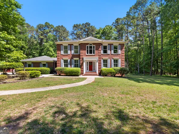 208 Camp Creek Trl, Peachtree City, GA 30269