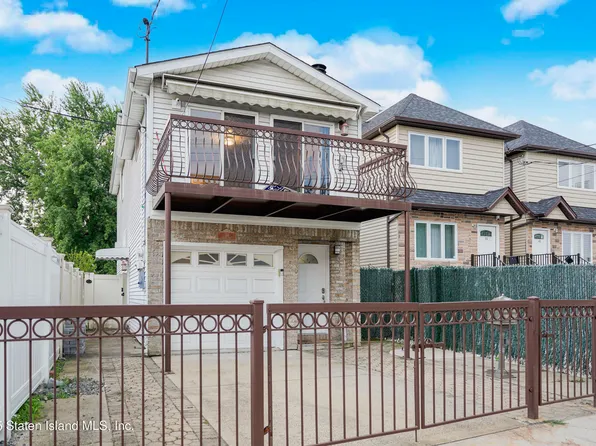 34 Dixon Ave, Staten Island, NY 10302