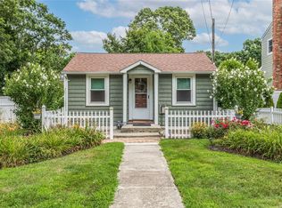 109 Seawanhaka Ave, Lake Grove, NY 11755