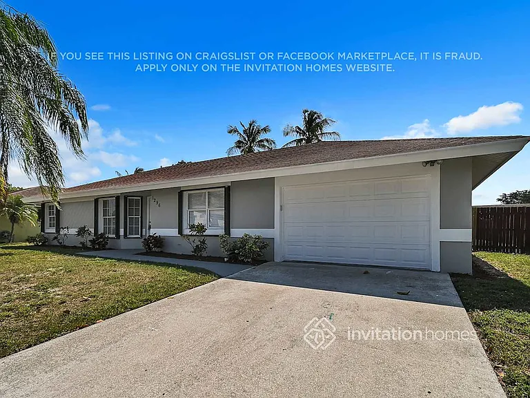 1296 Woodcrest Rd S — Photo 3