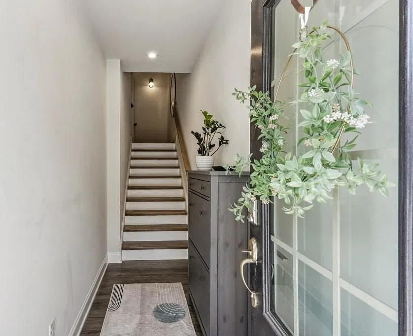 3 bed, 3.5 bath, 2112 sqft, $3,500 — Photo 3