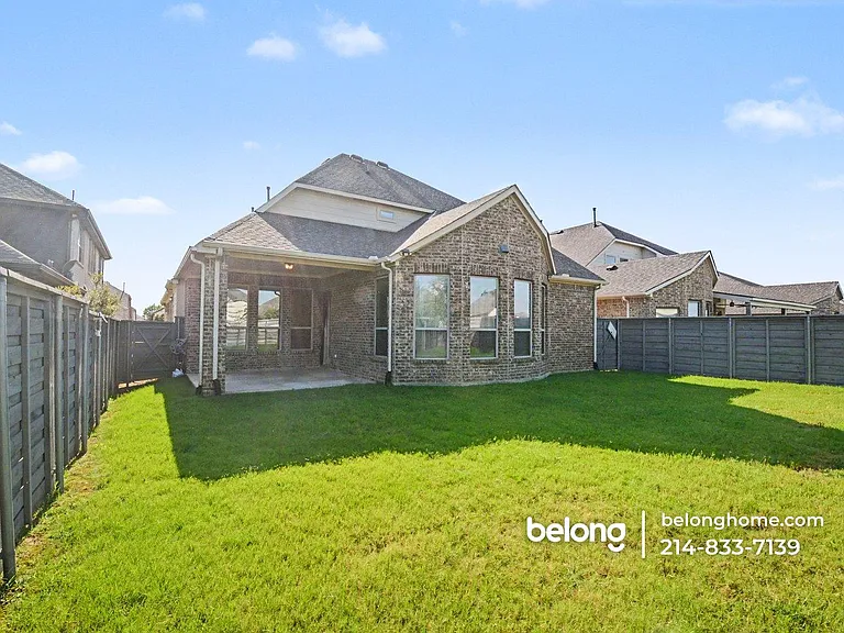 7024 Green Field St — Photo 2