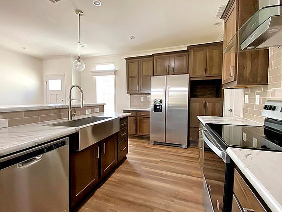 5th image of 3994 Sabal Dr #212