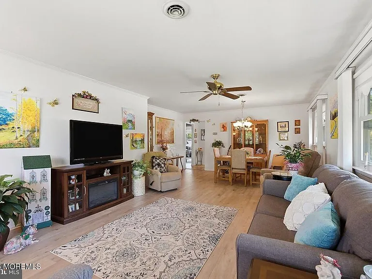 434 Jamaica Blvd — Photo 10