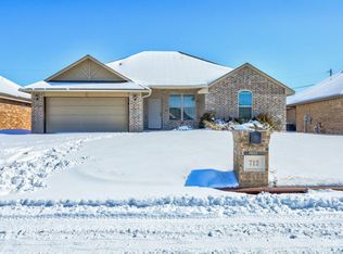 712 S Howard Ave, Moore, OK 73160