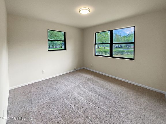 4th image of 4810 DAUGHTRY Boulevard E