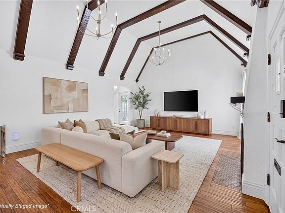 5th image of 515 N Crescent Heights Blvd