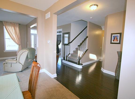 5th image of 138 Tuscany Dr
