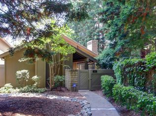 1815 Discovery Village Ln, Gold River, CA
