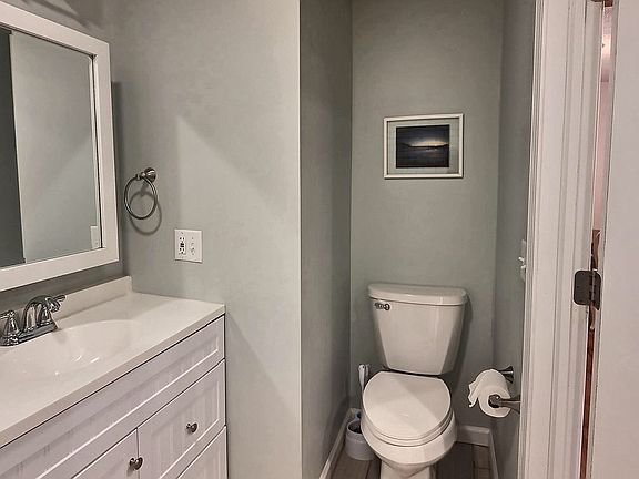 2nd image of 115 Atwood Pl