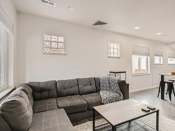 Bright, Open Floor Plan