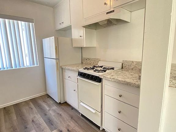 4th image of 1244 11th St Unit 1244
