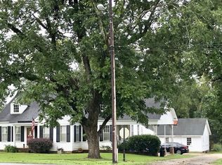 107 W Pettus St, Demopolis, AL 36732