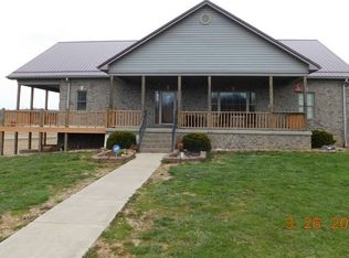6611 W Mount Carmel Rd, Fredericksburg, IN 47120