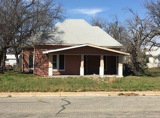 1505 Avenue B, Santa Anna, TX 76801