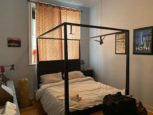 Rented by Premier Metro Realty Corp | media 19