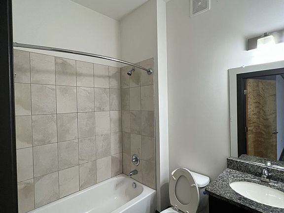 5th image of 115 E Broad St #206