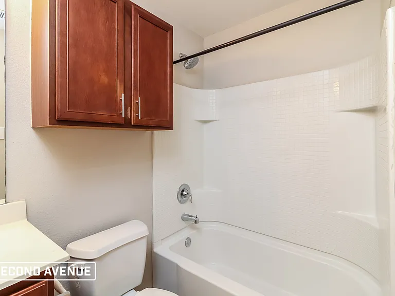 8660 Boswell Meadows Dr — Photo 13