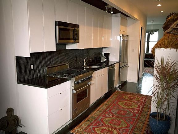 4th image of 261 W 137th St #3