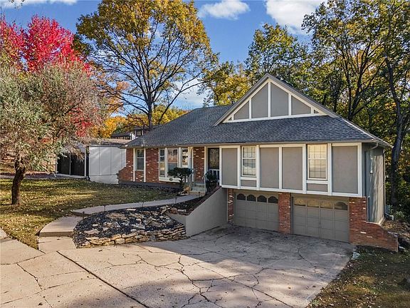 5th image of 523 Lancelot Dr