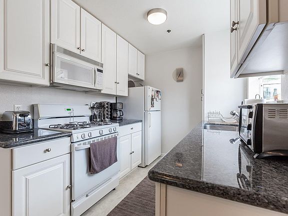 5th image of 1017 San Gabriel Cir Unit 533